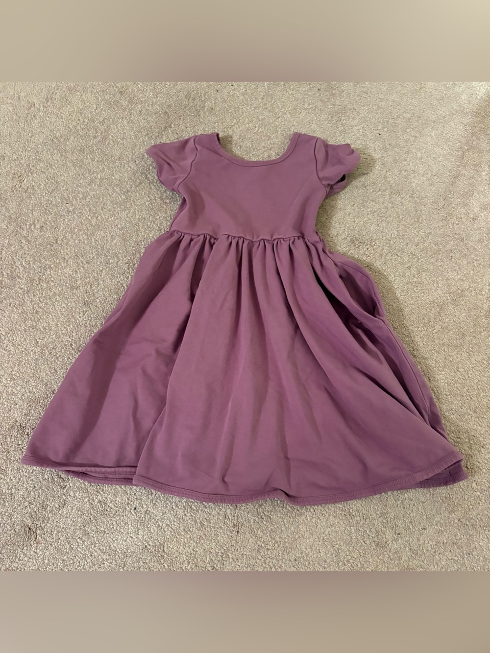 Girlhood size 6 Girls Mauve Twirl Dress - Classic Short Sleeve twirl & pockets